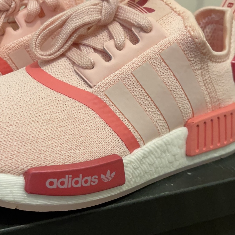 Adidas NMD R1 - Picture 2 of 7